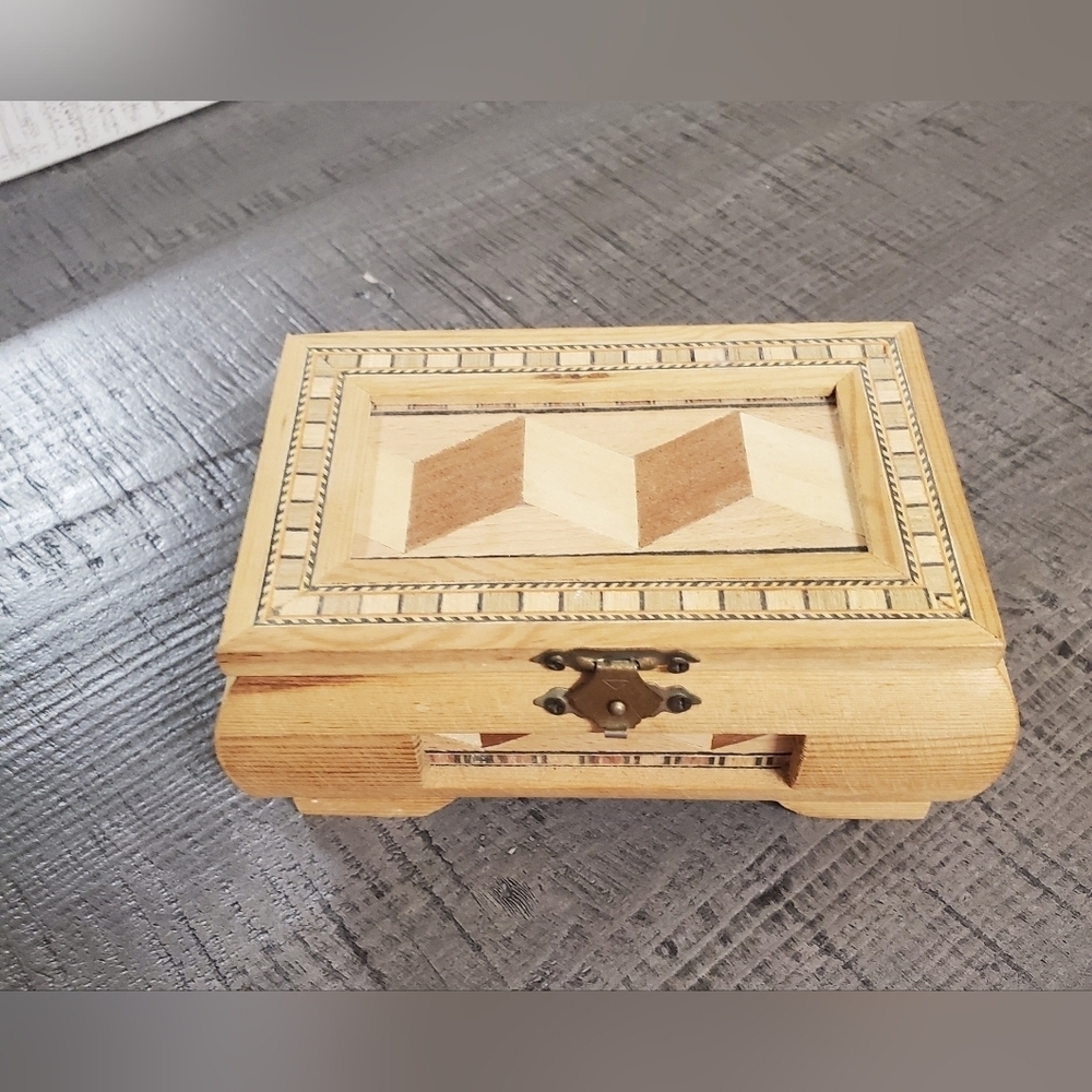 & Other Stories Wooden Jewelry Box with Geometric Design